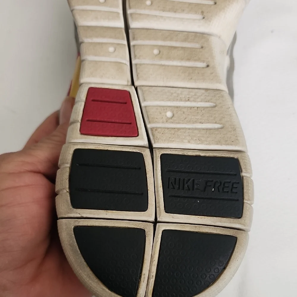 Nike Women's Gray and Pink Sneakers - Picture 11 of 12